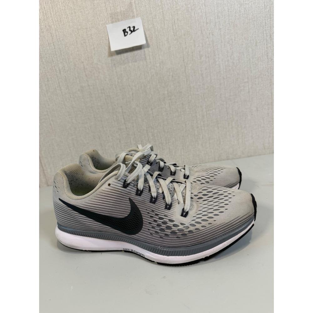 Nike Air Zoom Pegasus 34 Women's Size 8 Running Shoes‎ Gray